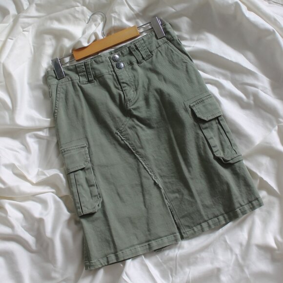 90s - y2k Vintage Nevada (Wal-Mart) Cargo Midi Skirt 28" - Picture 6 of 10